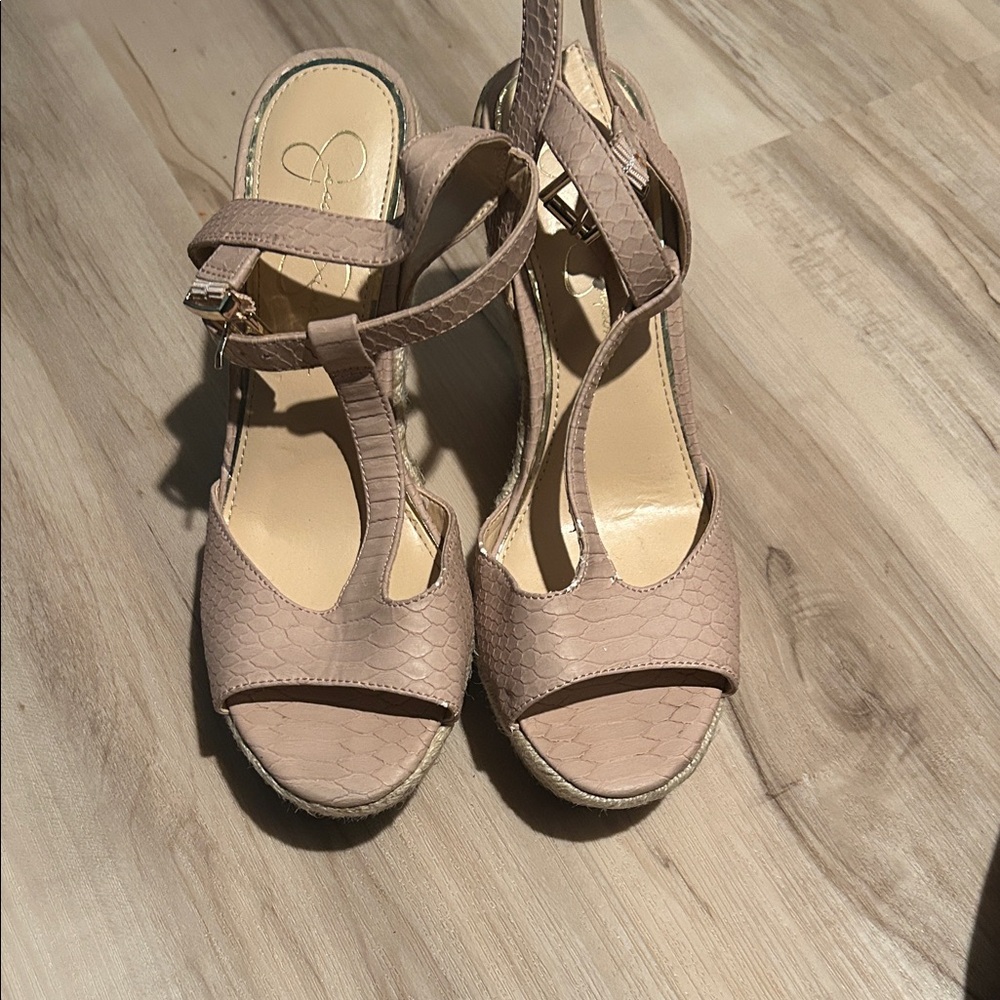 Jessica Simpson Elegant Beige Strappy Sandals